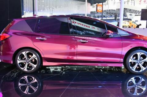 罕见的6座A级车，售12起，家用旅行一样好！