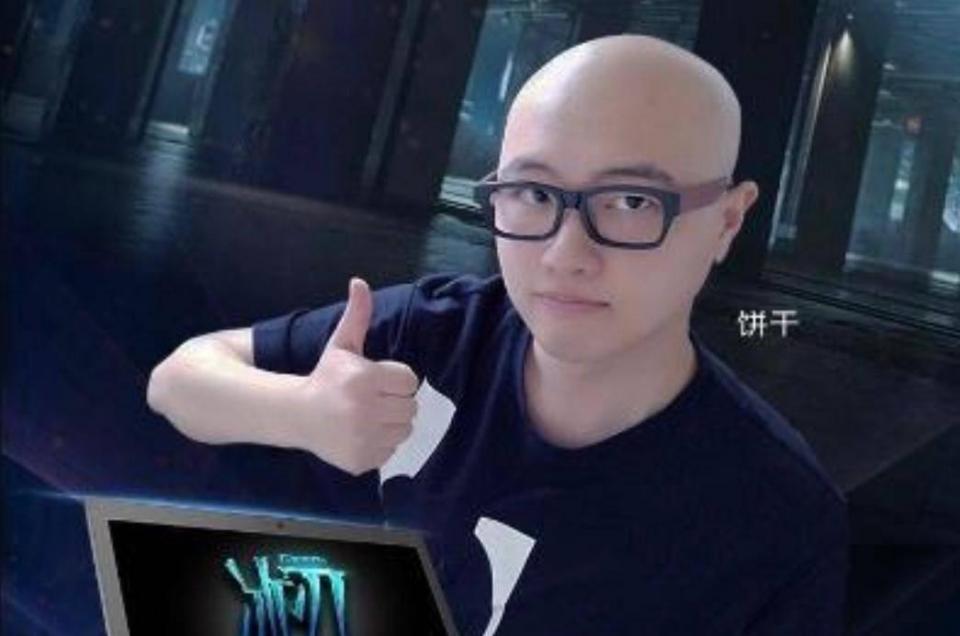 冯提莫承认私下约见粉丝，但绝对未发生关系，自愿退还打赏！