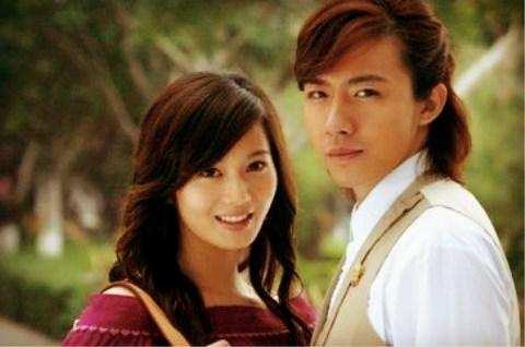 爽同剧比美,却可怜一年一部戏,如今携《香蜜》