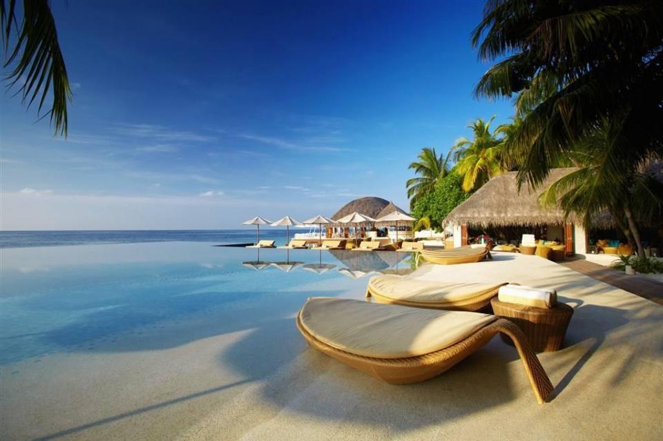 世界旅游组织:中国人出境游消费第一