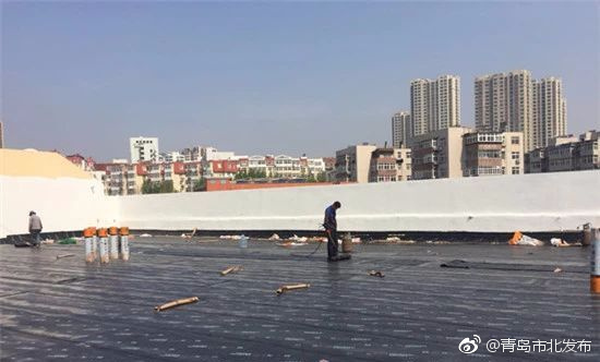 市北区抚顺路批发市场打造空中停车场,缓解周