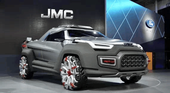 这皮卡外观霸气不输猛士, 就是轮子有点像玩具车!