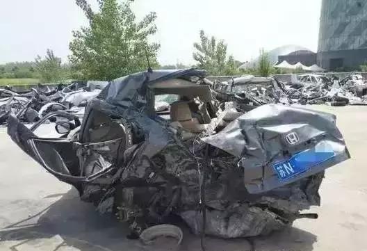 本田被路虎撞碎! 惨剧背后隐藏着多少疏忽大意