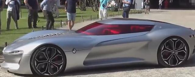 1000万神秘跑车现身公园，车主上车方式，忍不住让人大跌眼镜
