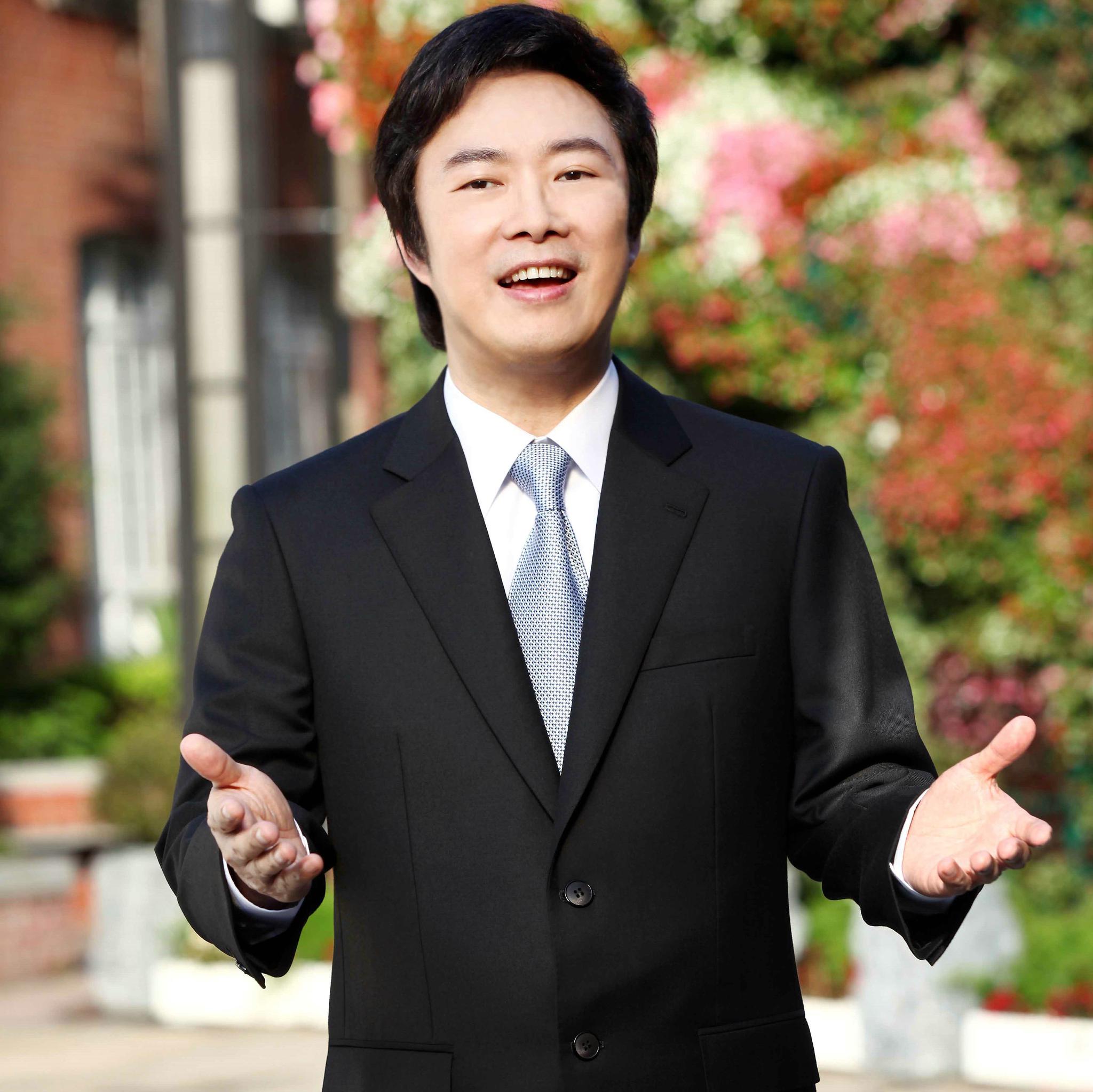 为什么费玉清讲段子不会被骂,反而有很多人喜欢?