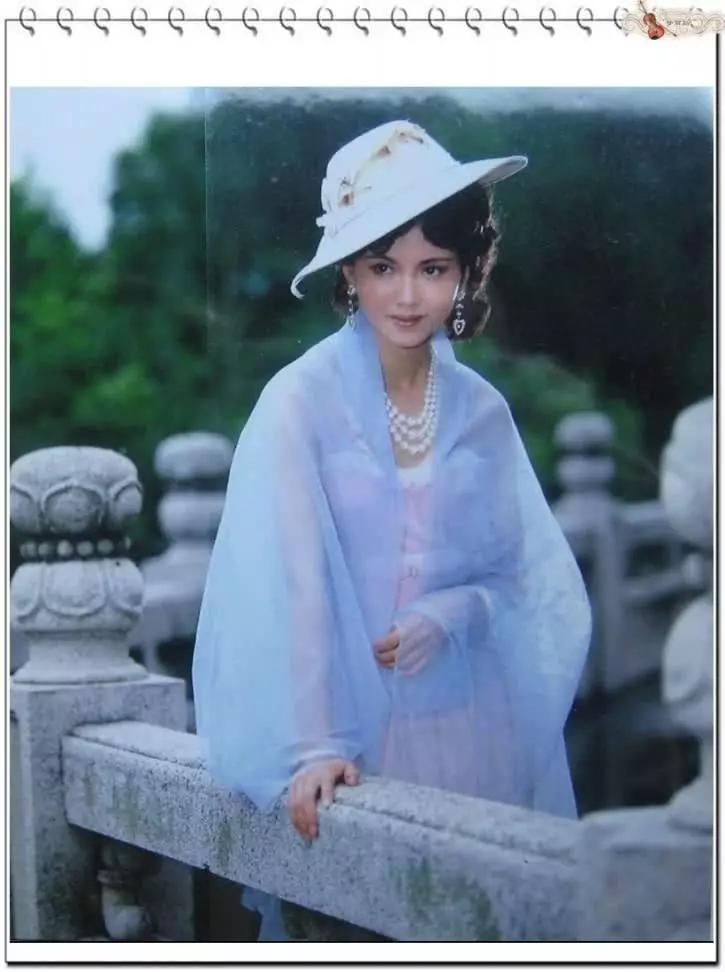 52岁陶慧敏近照曝光！曾为老公守寡10年，如今伴女儿美美出嫁