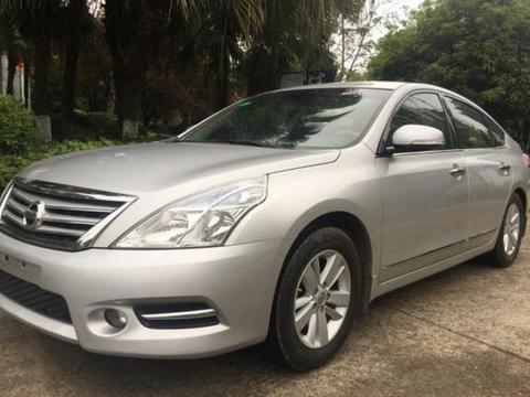 花9万5买辆日产天籁，车主：座椅比家里沙发还舒服，还能翘二郎腿