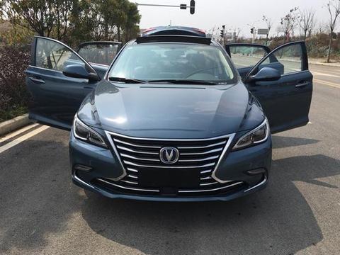 小伙花14.9万全款买辆睿骋CC：停路边，路人反问这车要30万吗？