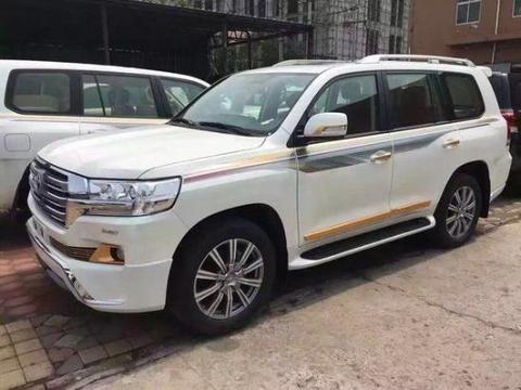 2018款丰田酷路泽4000丐版改装实图，大饱眼福了！