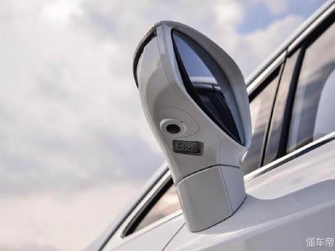 上市不被看好, 2月拿下10368辆, 一举超越别克GL8!