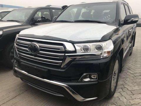 18款丰田酷路泽5700中东版 油耗配置详解