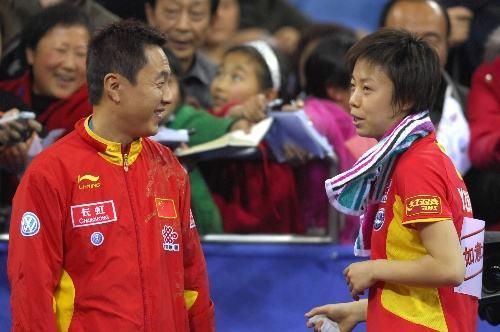 国乒名帅履历辉煌，却因开除郭跃丢金，离婚后娶小23岁女徒弟