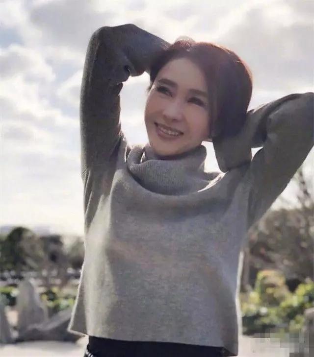 http://n.sinaimg.cn/sinacn16/w640h729/20180315/ac95-fyscsmw1282031.jpg