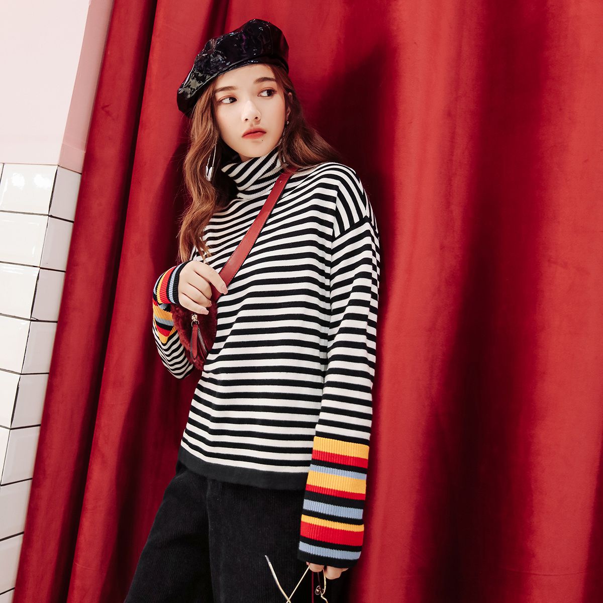 女人下半身肉多,常穿毛衣+阔腿裤,不管搭什么