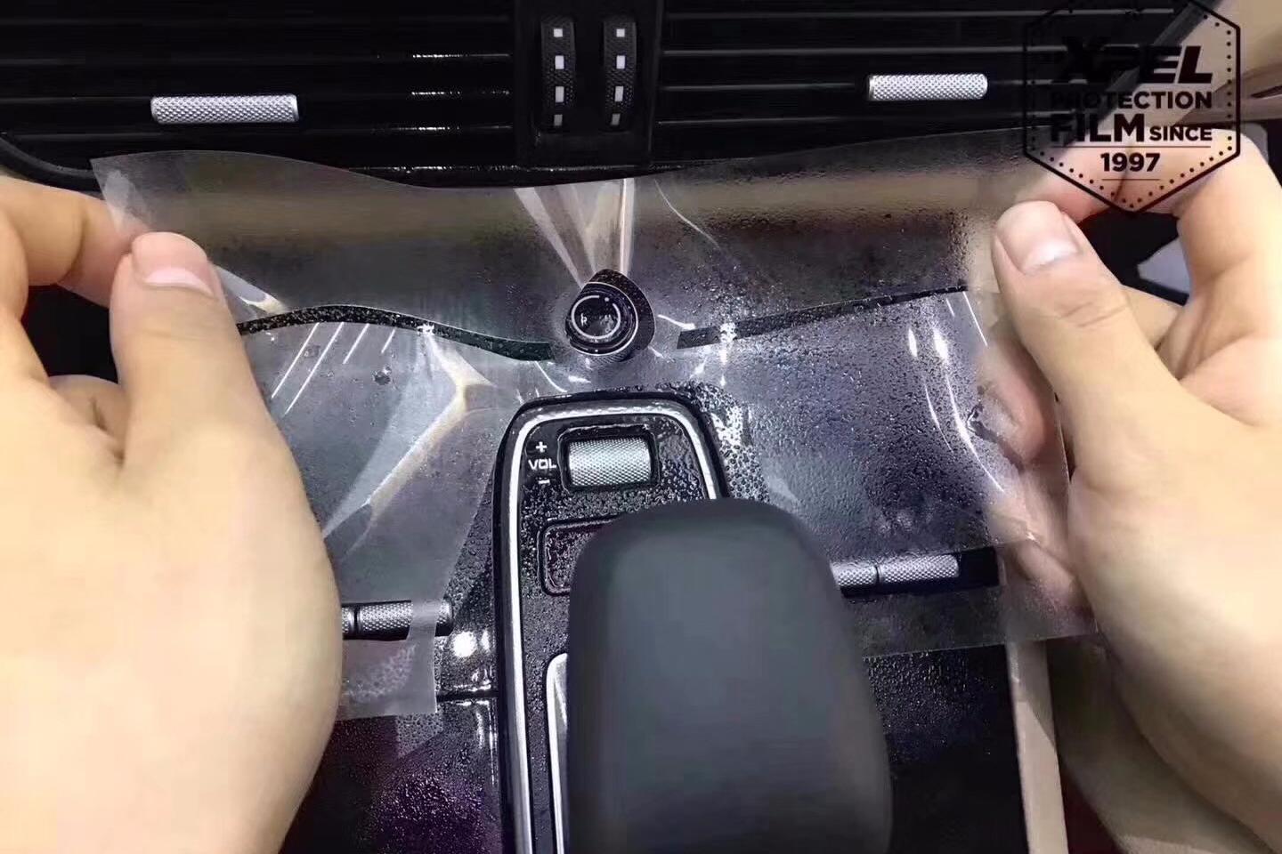 18保时捷卡宴内饰贴XPEL透明保护膜，无划痕