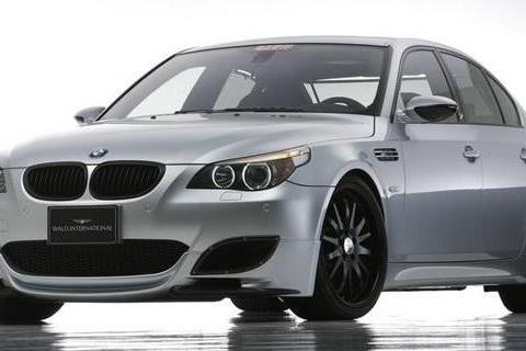 宝马E60 5系 改装WALD包围套件