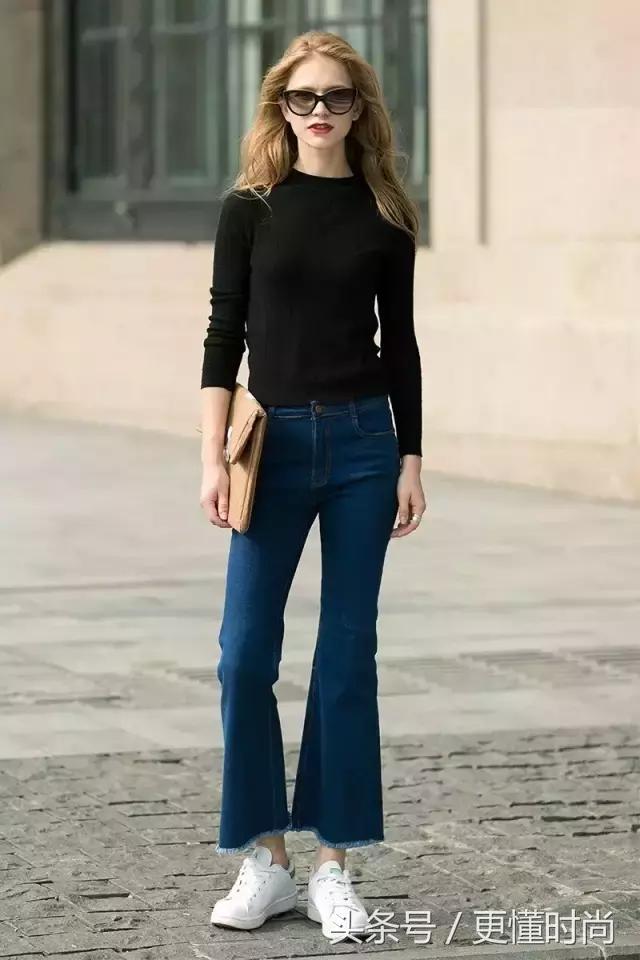 超火的小白鞋配什么裤子才好看?