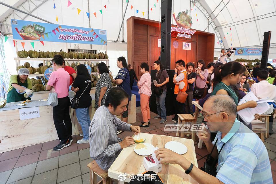 曼谷水果自助场 399铢 享水果盛宴