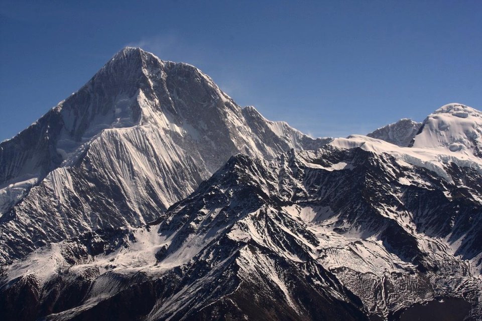 曾被认为是世界第一高峰 揭秘四川贡嘎山 一座比珠峰更险的大雪山