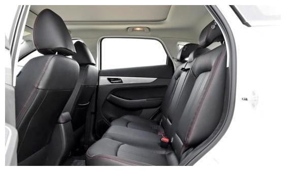 这款颜值爆表的SUV，造型设计理念真诚，动力强悍