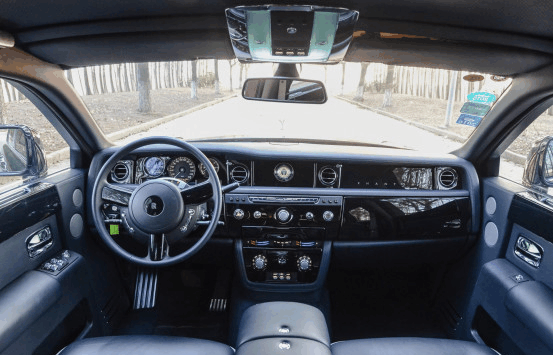 豪车内饰前四名排行? 第四名虽然也不错, 但还是忍不住想吐槽