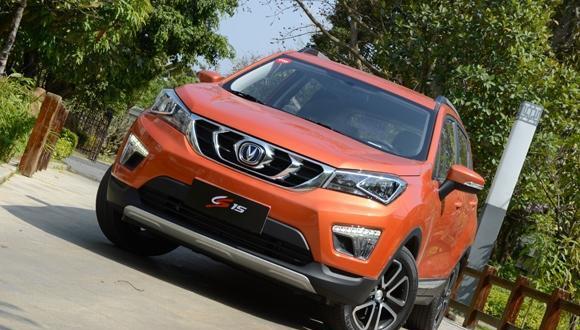 挑战宝骏510, 长安小型SUV顶配7万多