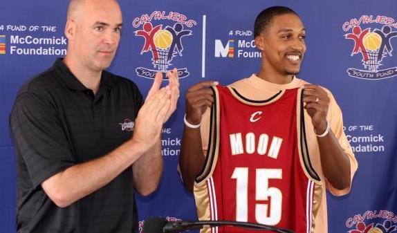 NBA球员名字趣谈, 易建联最短, 最长之人球衣