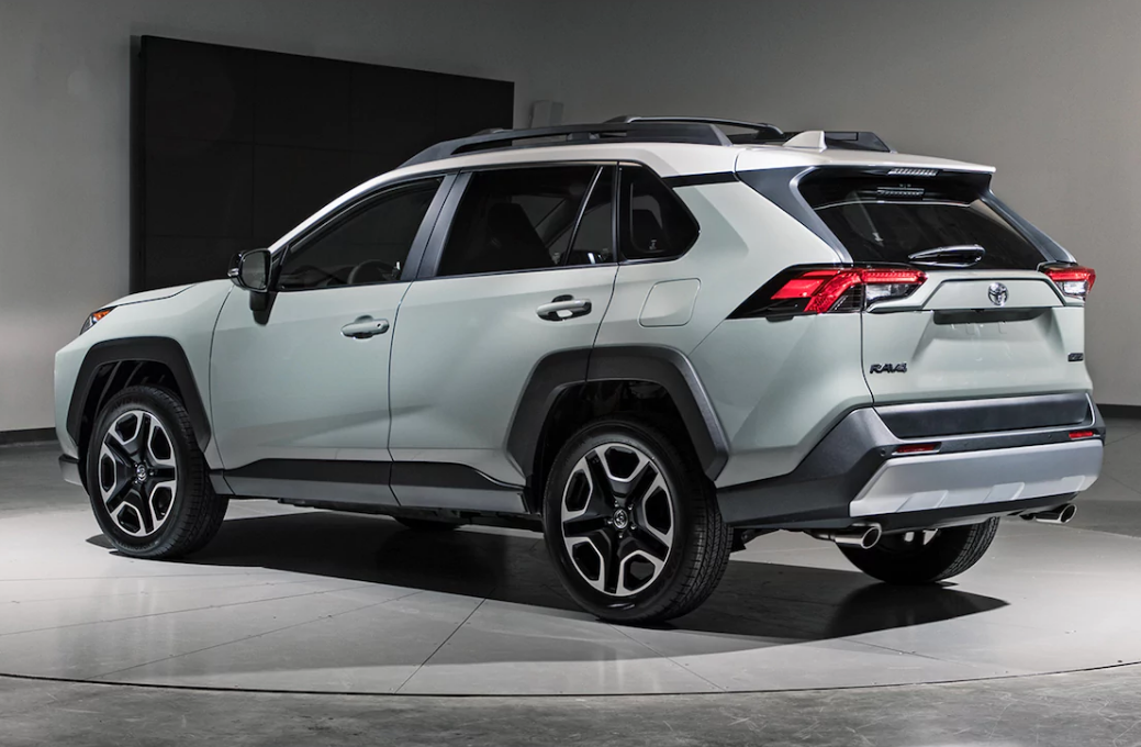 2019年丰田RAV4首次亮相：新款SUV销售之王新浪汽车