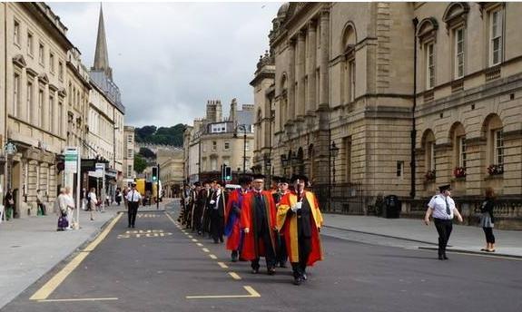 2019英国大学排名:牛剑综合Top2,满意度&就业