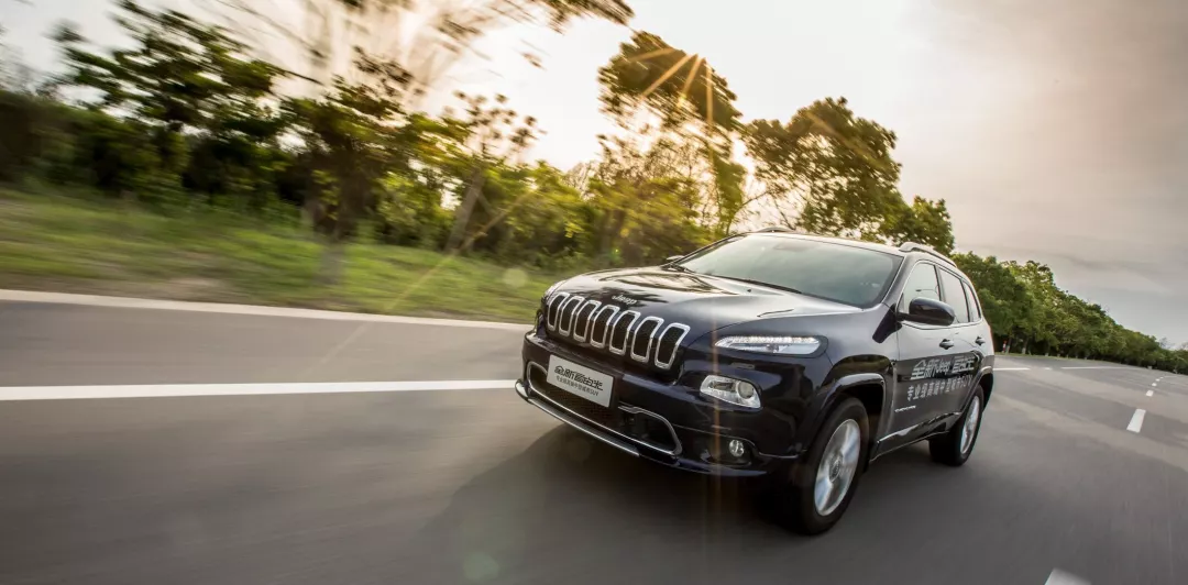 全新JEEP自由光“健身归来”