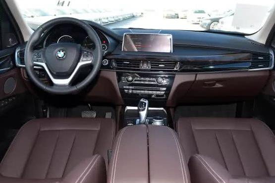 当年售价百万SUV如今60多万就能买 开上街比陆巡、普拉多有面子