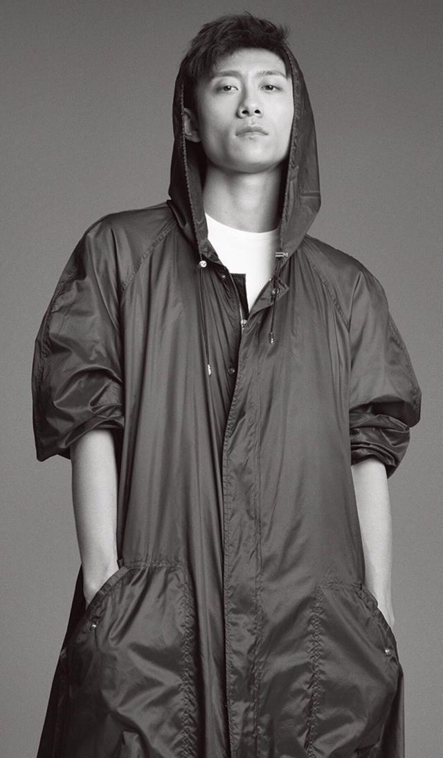 手机桌面壁纸--张一山(粉丝定制)