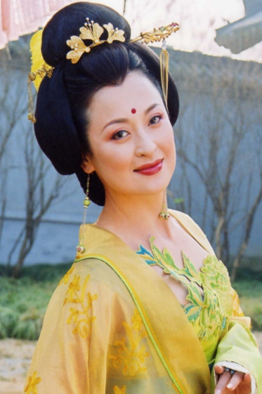 古代四大美女的杨贵妃,容貌复原后像一位女星?美出了