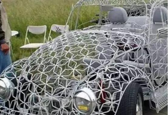 小伙子“改装”甲虫车，爆发想要200万买下，居然不买