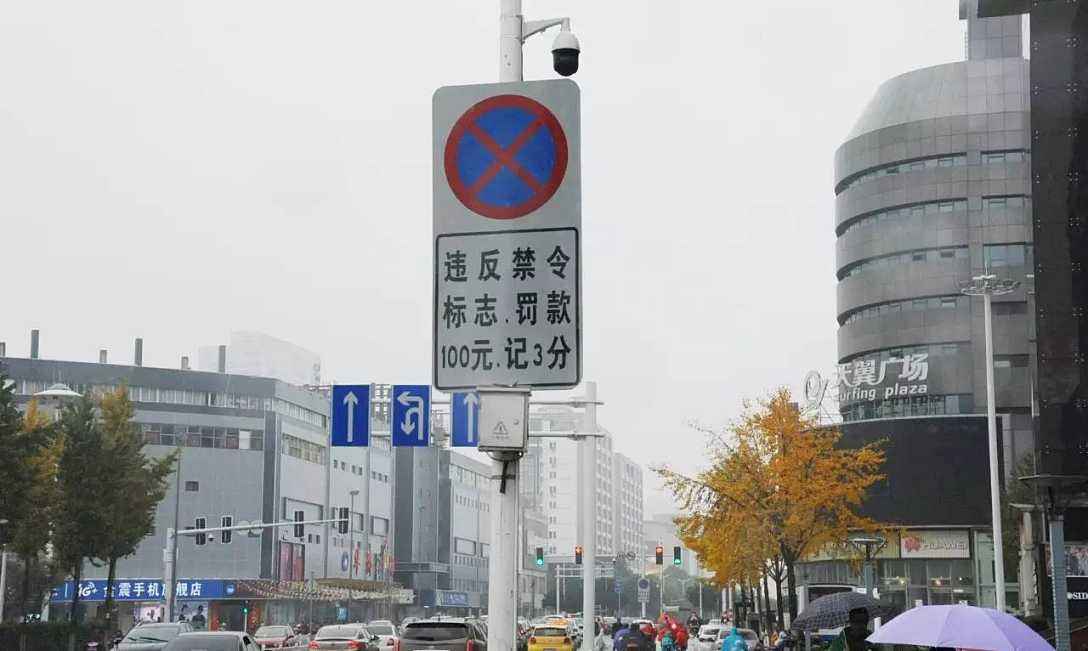 看到这5种“探头”你得注意,不然就算给你两本驾照,分也不够扣