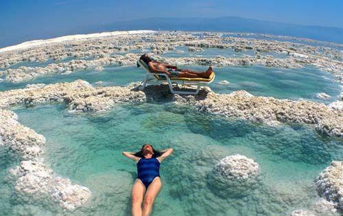 死海不能游泳,也不会淹死人,那它到底是不是海