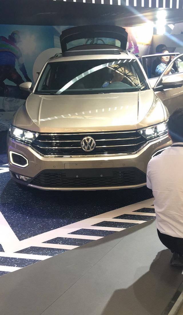 一汽大众探歌到店实拍,比逍客漂亮十倍,仅售15万还买啥国产?