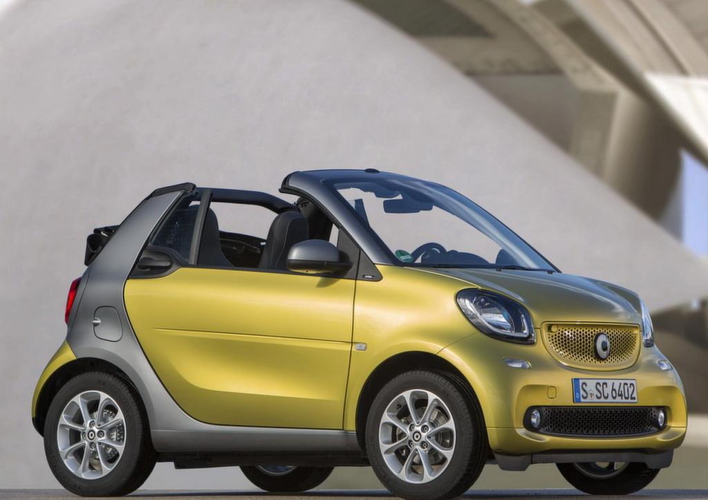 同为女司机, 而开这3台车的, 身边却常常围满了男生