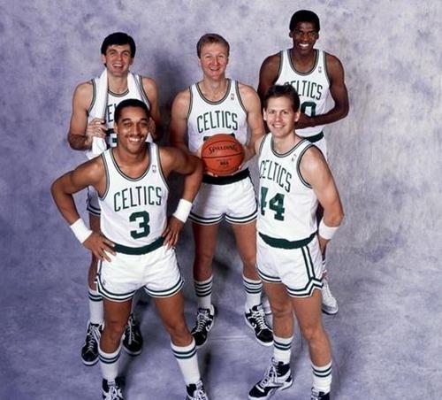 NBA历史五支最强球队,01年湖人队未上榜,72胜