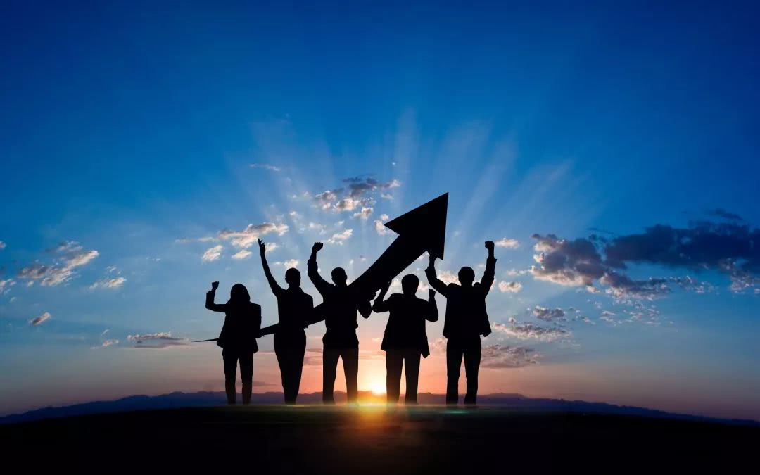 致奋斗路上的你:人的一生如果真的容易,就不会从哭泣开始