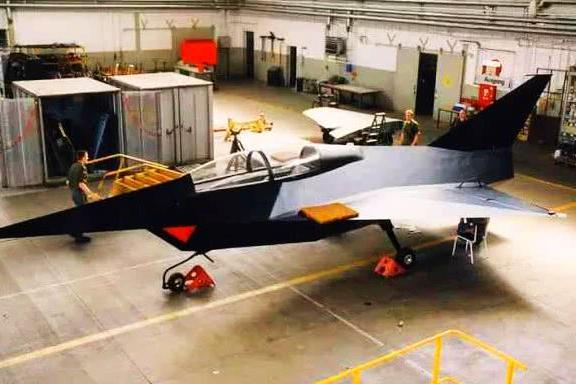 冷战德国秘密研制隐身战斗机,而最后却在美国