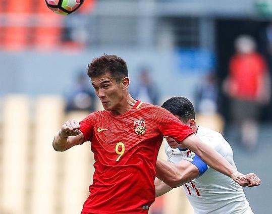 捷克五分钟三球击溃中国队,国足再刷耻辱纪录