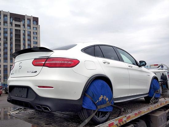 梅赛德斯-AMG GLC 63 S Coupe展前现身