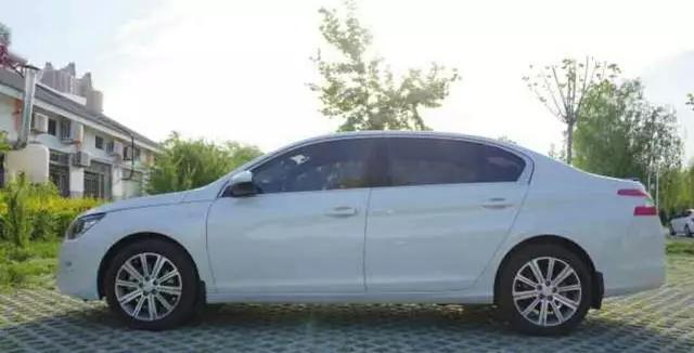 邻居提车两个月, 每每聊到他车, 都喜出望外, 不后悔没有买朗逸