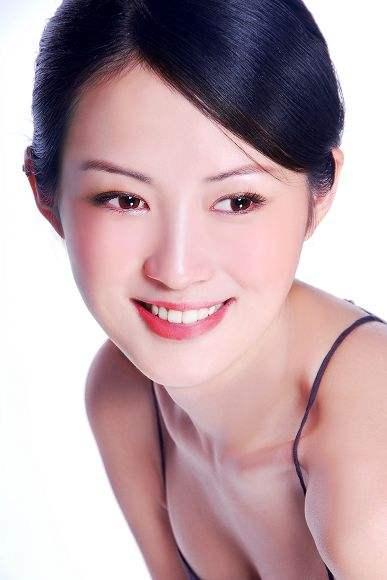 这些女明星替身美若天仙貌比明星，有的却实在辣得你睁不开眼睛！