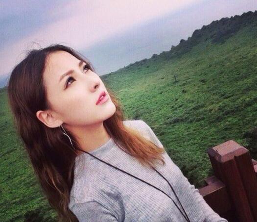 回娘家给侄女六百红包,弟媳回她儿子一个,到家