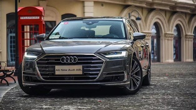 奥迪全新A8L来了！誓要强拆打压奔驰和宝马这对儿好基友？！