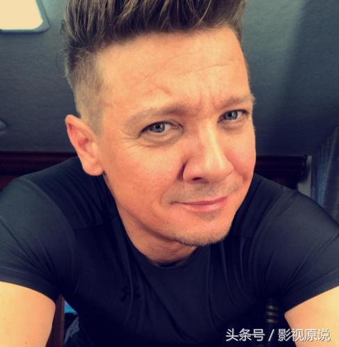 《复联4》进入补拍工作美队帅气现身,黑寡妇