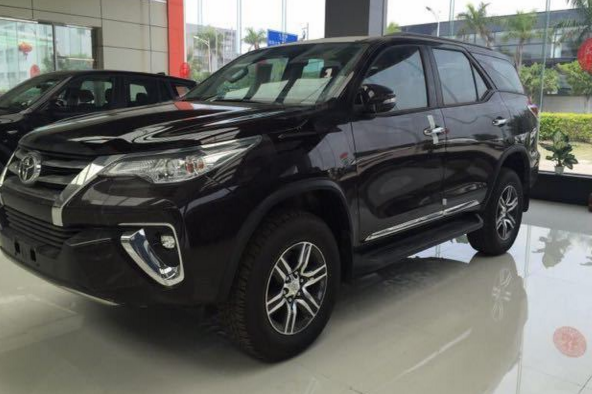 进藏神车又添新丁，这款“小普拉多”4.7车长+全时四驱，仅30万