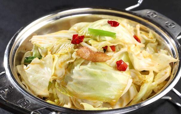 【干锅手撕包菜】